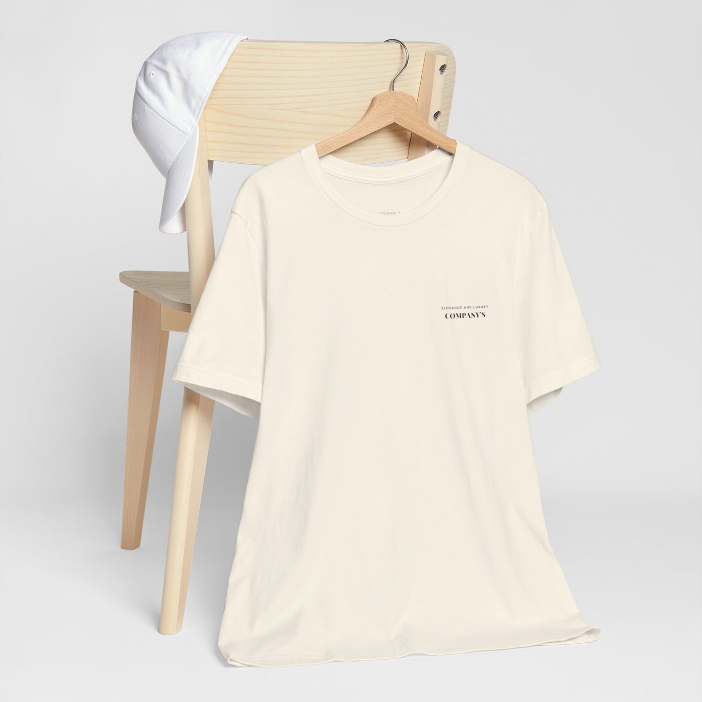 PLAYERA UNISEX JERSEY COMPANY’S LOGO ELEGANCE AND LUXURY.